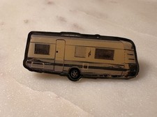 Vintage Pin Wohnwagen Modell