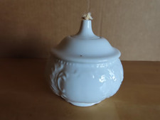 Petroliumlampe Dekolampe weiß mit Relief Docht vorhanden Porzellan