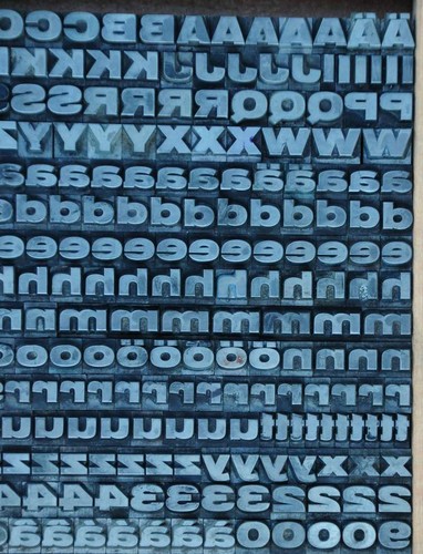 Helvetica breitfett mm - breitfett,