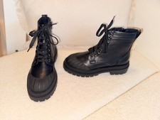 Schnür Boots von Deichmann -