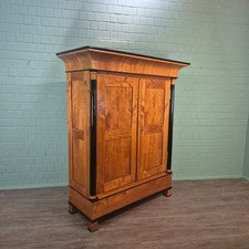 27107 Schrank Kleiderschrank