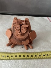 schöne Eule aus Ton mit Herz - aus Sammlungsauflösung