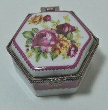 Porzellan Pillendose Blumen