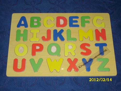 Holzpuzzle buchstaben abc - holzpuzzle,