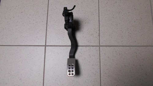 Peugeot 207 sport - peugeot, gaspedal