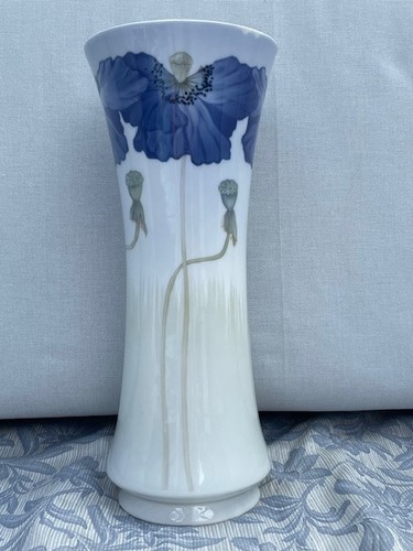 Große schlanke vase mit - große,