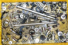 DUCATI MONSTER 696 M5 08-14  original Schrauben + Kleinteile  83