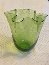 Große Vase Grün mit Bubbles Mundgeblasen „Taschentuch“ Vintage Top