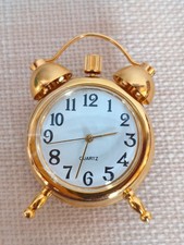Miniatur-Uhr in Form eines Weckers, Quarz, Uhr läuft