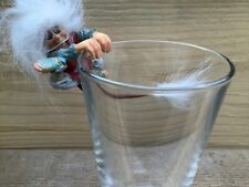 KLEINER TROLL WICHTEL - HÄNGEND / KANTENHOCKER FÜR SAMMLER WIE NEU NYFORM/FOSSE