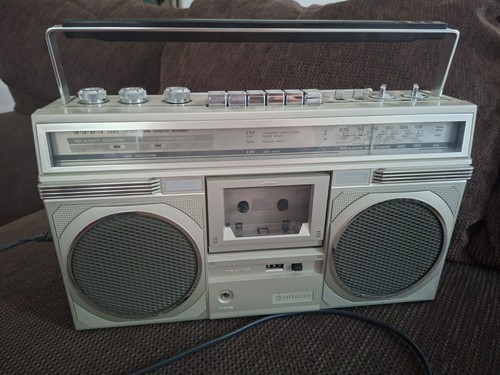 Hitachi radio - hitachi,