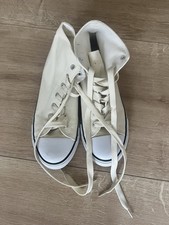 Schuhe Cremeweiß