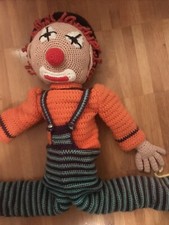 Clown Puppe handgestrickt