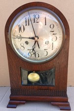 Niedliche kleine Uhr Standuhr