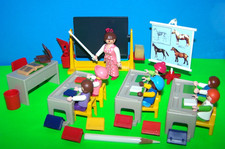 Complete Vtg Playmobil 5314