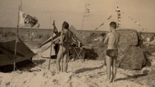 119 210 foto frühe ddr - ddr, fahne