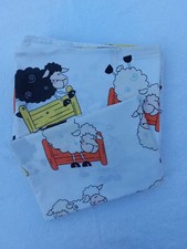 Tolle Bettwäsche mit Schafen die über einen Saun springen - 80x80cm - 135x200 cm