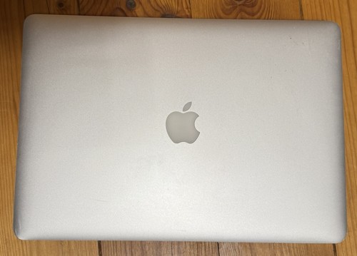 Apple macbook pro - pro, late