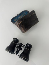 kleines Fernglas mit Lederhülle