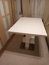 Weisser Hochglanz  Tisch