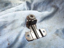 BMW E34 e32 Halter für Verteilerstück Niveauregulierung Holder Niveau Flow line