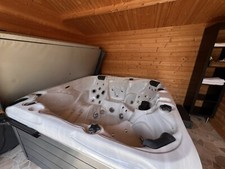 Whirlpool Spa München Inkl. Cover