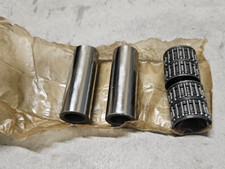 TRABANT 601 600 NADELLAGER UND KOLBENBOLZEN SATZ 20 mm KOMPLETT DDR IFA NEU