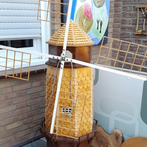 Elektrische holz windmühle - elektrische, holz-windmühle
