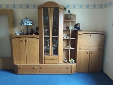 Wohnwand Erle teilmassiv 2,80 m, sehr gut erhalten