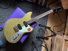 E Gitarre Goldtop Shortscale handbuilt Humbucker / P90 German Carving