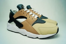NIKE Air Huarache OG Escape