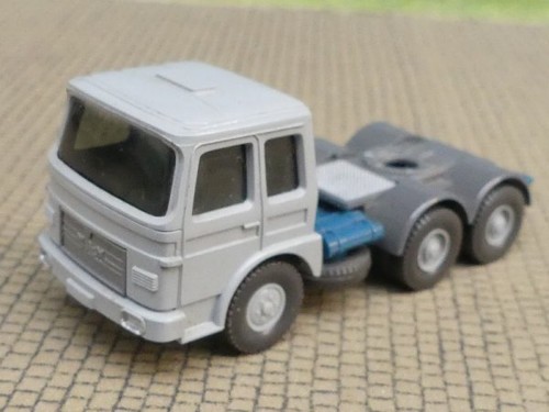Wiking man f8 zugmaschine - 1/87,