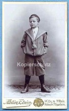 Foto, Junge in Matrosenjacke