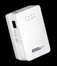 Netgear Powerline AV 200 Wireless-N Extender XAVN2001 PowerLan Wlan Wifi