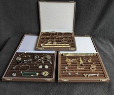 Mode Schmuck Konvolut Sammlung Lot mit Schmuck Kisten Armbänder Ohrringen Ringen