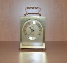 Kleine stylische Quarz Standuhr / Kaminuhr / Tischuhr /Uhr