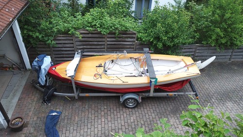 Segelboot korsar mit trailer - korsar,