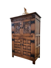 Alter Schrank - Vertiko -