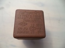 Sicherung Relais Renault 7700810929 Bitron 047 12V 25A 7549