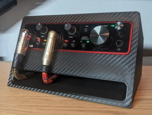 Focusrite scarlett 3 - 2., 3.