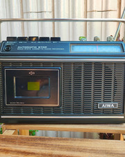 AIWA TPR-601 - AM/FM Radio mit Vintage Kassettenrecorder