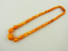 alte Bernsteinkette Honigbernstein Butterscotch 26 gr (c2301)