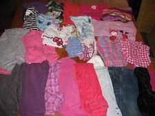 300| 25x Kinderkleidung meist Mädchen-Kleidung Größe 122 / 128 Hosen / Oberteile