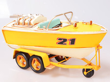 Boot Schnellboot auf Anhänger