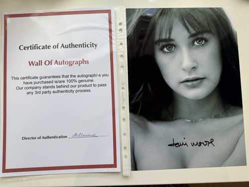 Wall autographs demi moore - wall,