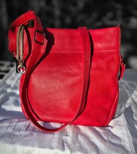 neuw.  Damen Umhängetasche