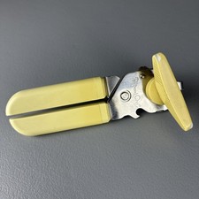 The Pampered Chef White