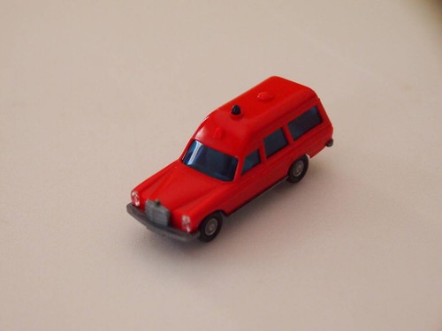 Wiking mercedes 200 - wiking,
