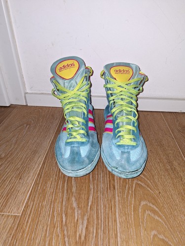Ich suche ringerschuhe - ,, alte