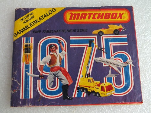 Vintage matchbox - -,